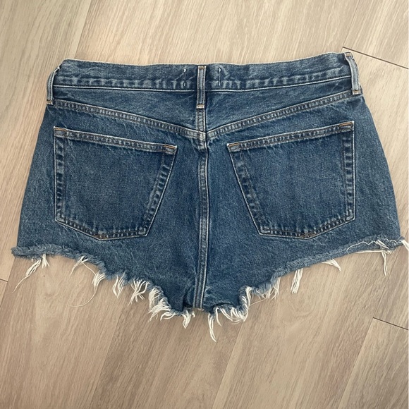 Agolde Parker high waisted denim distressed cutoff jean shorts in dark - Picture 8 of 8